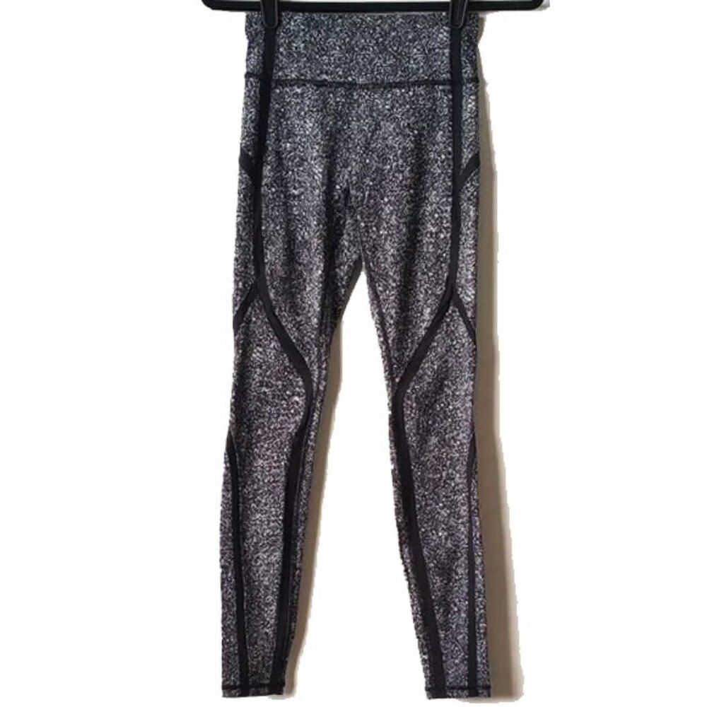 Lululemon Yoga Define Leggings 4 Black Splatter